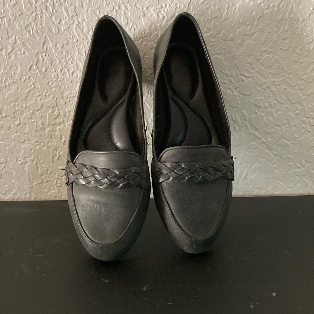 Born leather shoes size 7